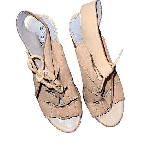 Hinge Tan Leather Sandals Size 8 M - Picture 1 of 6